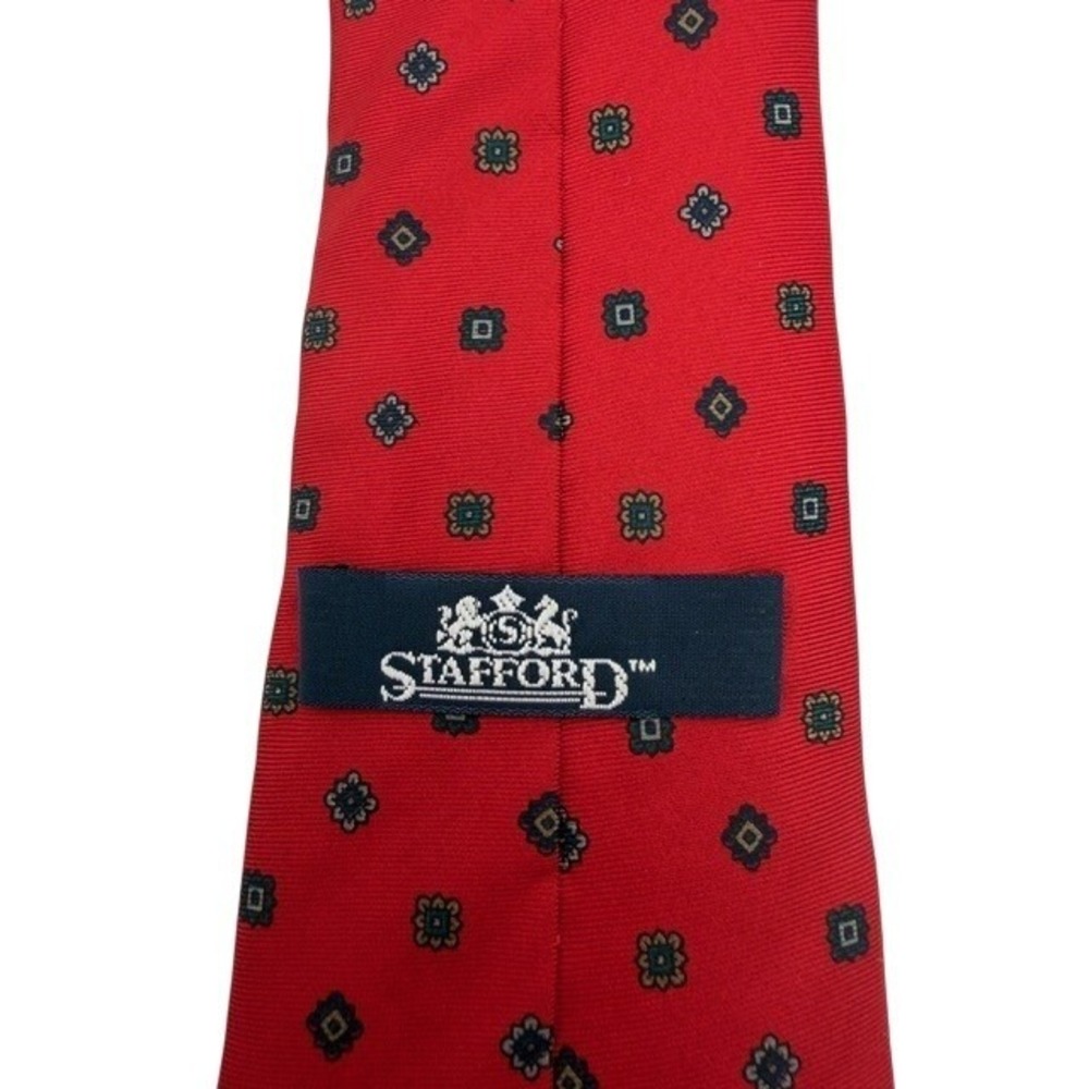 Stafford Mens Silk Necktie Red Blue Black Geometric Medallion Classic Power Tie - Picture 4 of 5